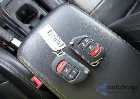 2018 Jeep Wrangler Unlimited Sahara 4X4 из США, поврежденный, VIN 1C4HJXEG1JW159817